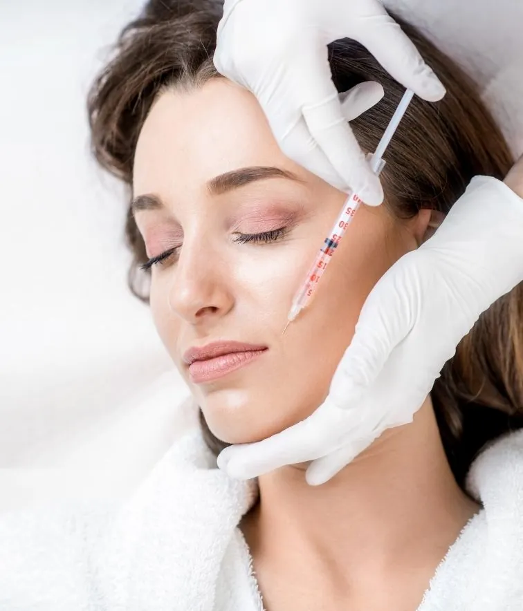 Tratamiento facial con polinucleótidos: microinyección en la dermis